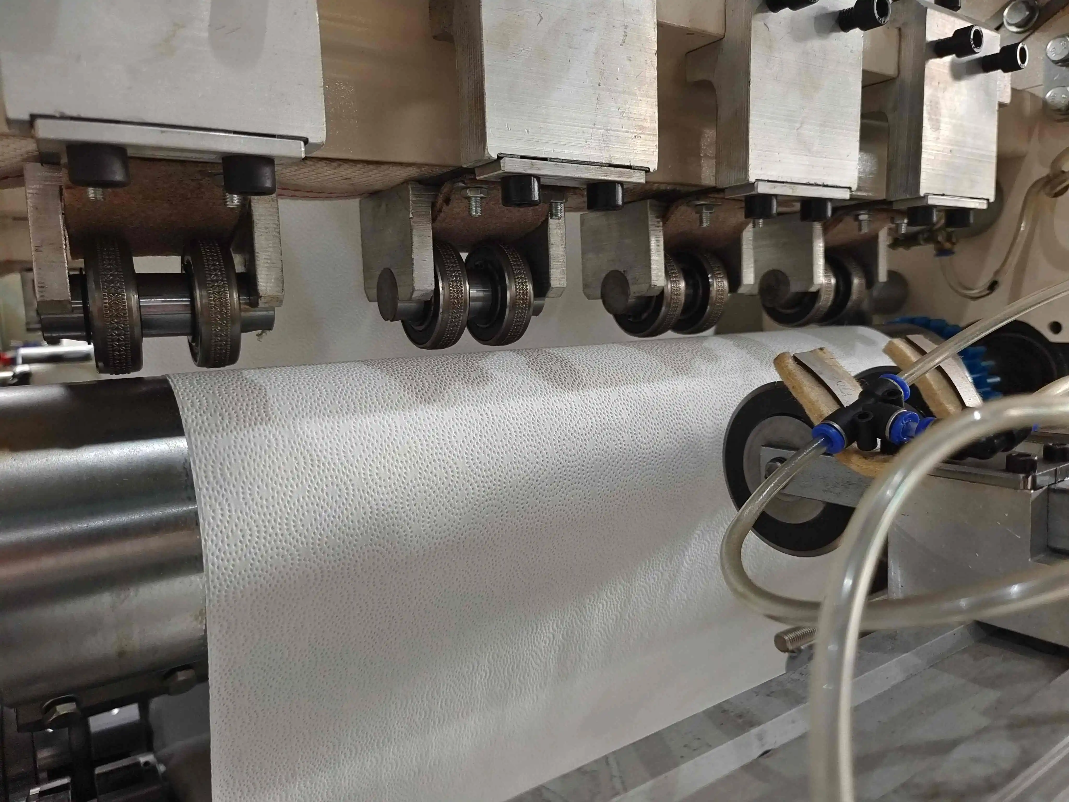 Tissue Paper Converting Machines Tissue Paper Converting Machines